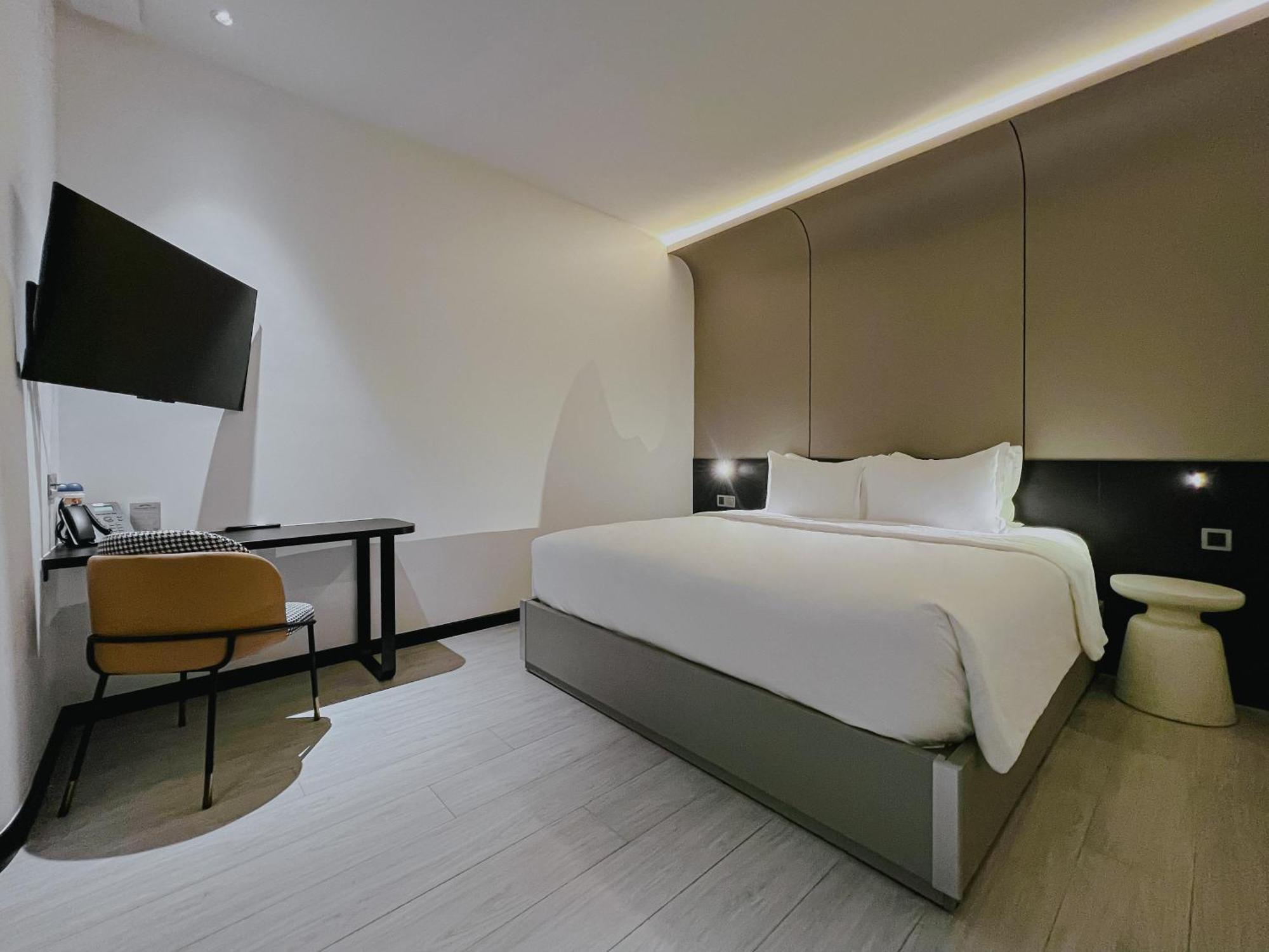 The Concept Hotel Hcmc- District 1 ホーチミン市 部屋 写真
